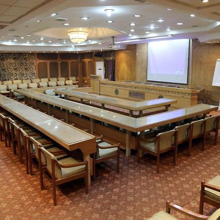 Cairo International Scout House Hotel Bagian luar foto