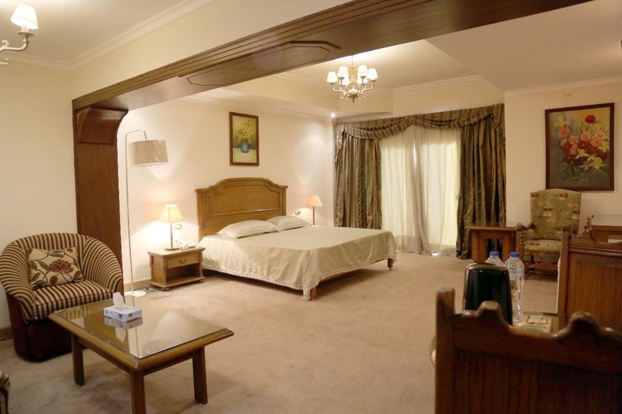 Cairo International Scout House Hotel Bagian luar foto