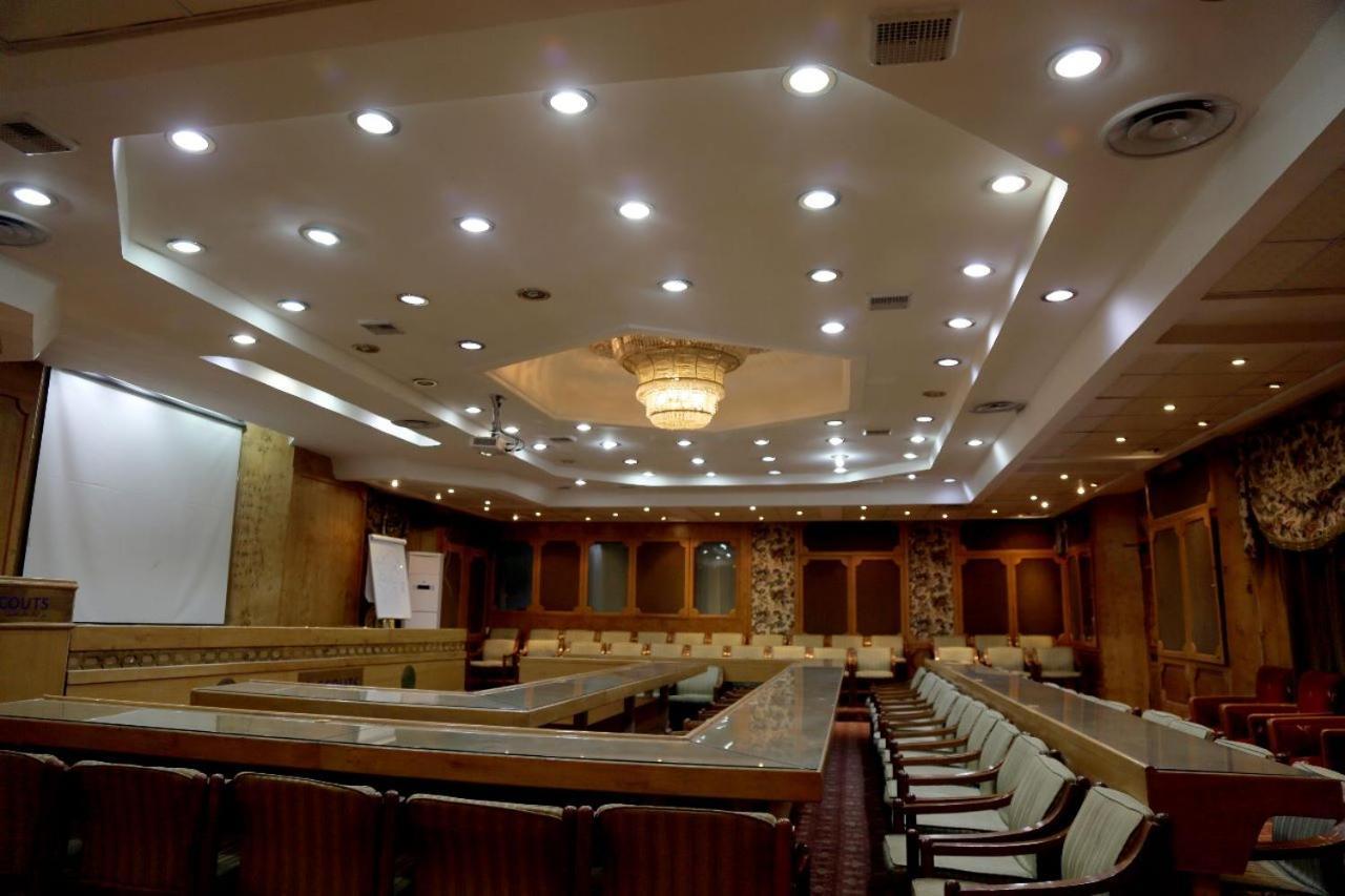 Cairo International Scout House Hotel Bagian luar foto